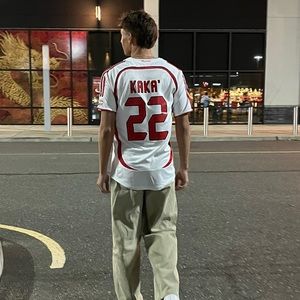 Meet your Posher, Joshua